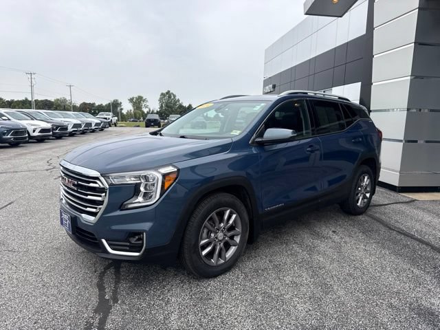 Certified 2024 GMC Terrain SLT w/ LPO, Floor Liner Package AWD/4WD image 3