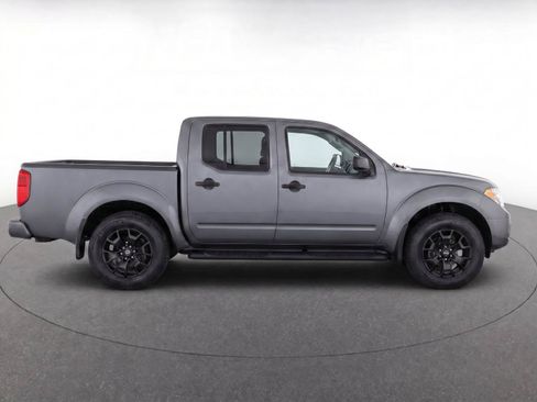 Used 2020 Nissan Frontier SV w/ Midnight Edition Floor Mats RWD image 8