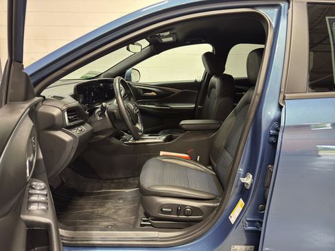 Used 2025 Buick Envista Preferred w/ Convenience I Package FWD image 14