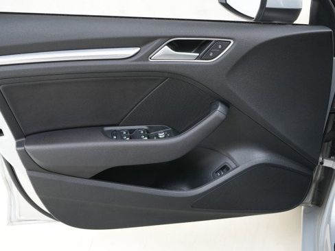 Used 2015 Audi A3 1.8T Premium image 34