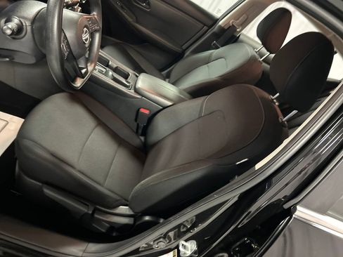 Used 2025 Nissan Sentra S FWD image 10