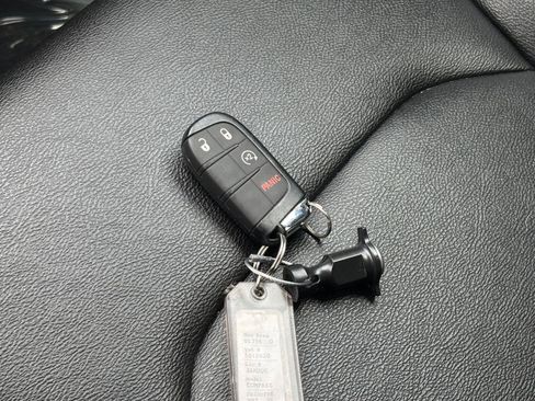 Used 2025 Jeep Compass Limited AWD/4WD image 20