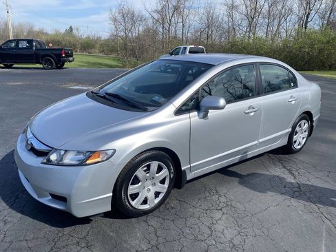 Used 2010 Honda Civic LX image 1
