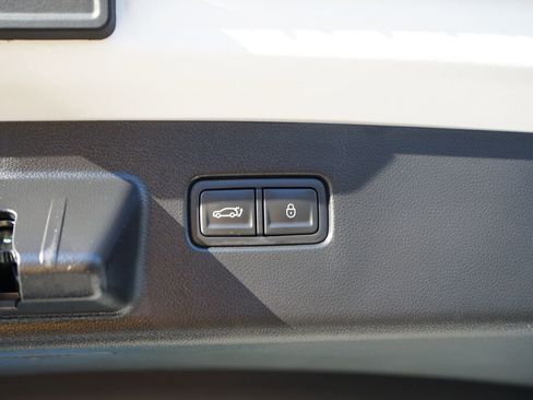 Used 2023 Genesis GV60 Performance image 12