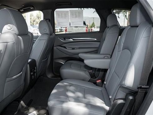 Used 2023 Buick Enclave Essence w/ LPO, Touring Package image 35