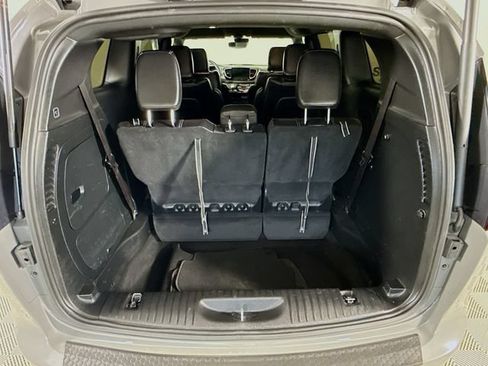 Used 2022 Chrysler Pacifica Touring-L w/ S Appearance Package FWD image 25