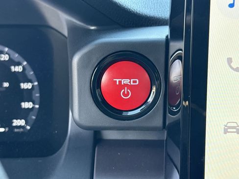 Certified 2025 Toyota Tacoma TRD Sport w/ TRD Sport Upgrade Package image 25