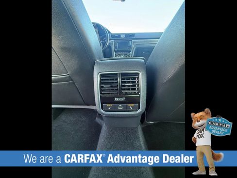 Used 2017 Volkswagen Passat 1.8T SEL Premium image 17