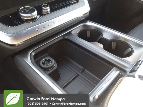 New 2026 Ford Expedition Tremor image 17