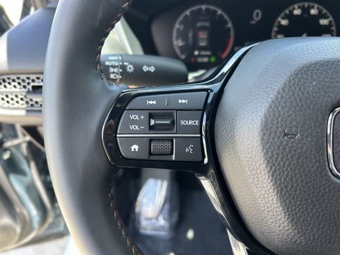 Used 2024 Honda HR-V Sport image 25
