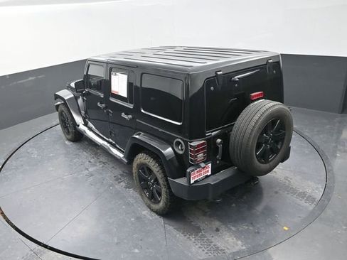 Used 2015 Jeep Wrangler Unlimited Sahara image 23