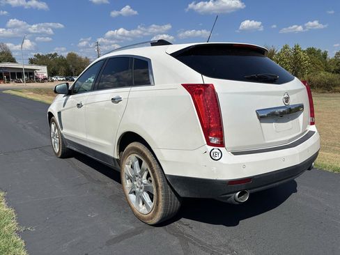 Used 2015 Cadillac SRX Luxury w/ Driver Awareness Package FWD image 14