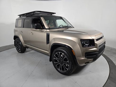 New 2026 Land Rover Defender 110 OCTA image 16