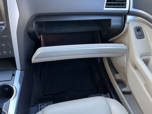 Used 2015 Ford Explorer XLT w/ Equipment Group 202A image 39