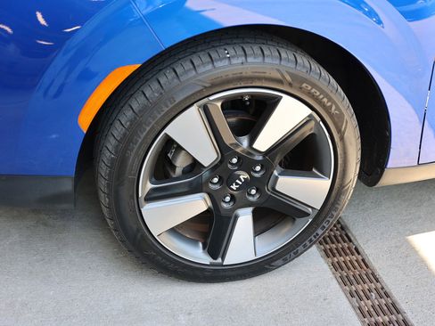 Used 2020 Kia Soul EX w/ Option Group 015 FWD image 8