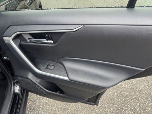 Used 2024 Toyota RAV4 XLE image 23