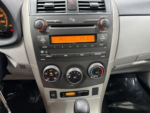 Used 2011 Toyota Corolla LE FWD image 14