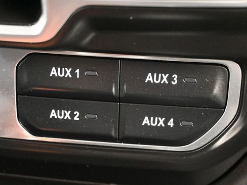 Used 2025 Jeep Wrangler Unlimited Rubicon w/ Convenience Group AWD/4WD image 27