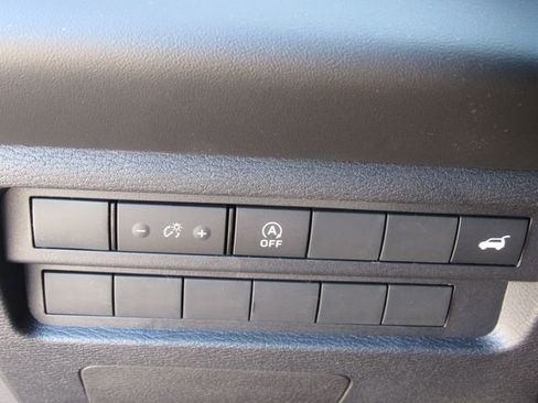 New 2026 Mitsubishi Outlander SE FWD image 31
