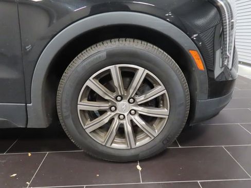Used 2019 Cadillac XT4 Sport w/ Driver Awareness Package image 17