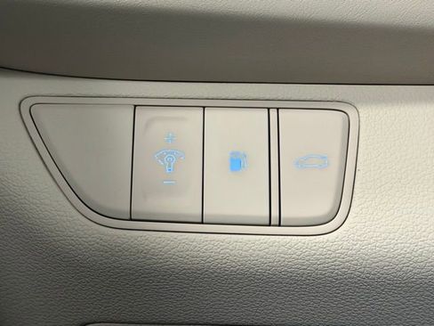 New 2026 Genesis G70 2.5T Prestige image 13