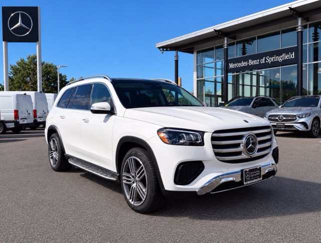 Used 2026 Mercedes-Benz GLS 450 4MATIC image 1