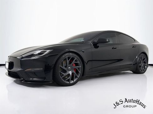 Used 2026 Tesla Model S Plaid AWD/4WD image 3