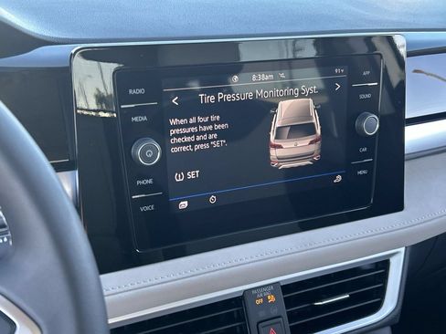 New 2026 Volkswagen Taos SE FWD image 22