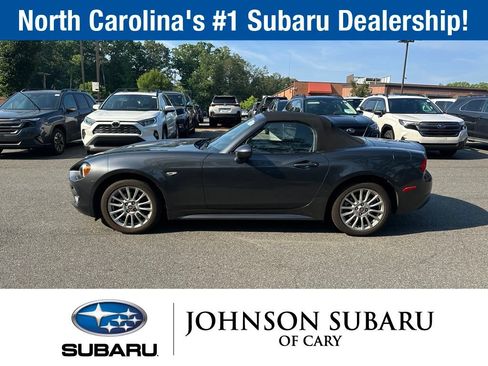 Used 2017 FIAT 124 Spider Classica RWD image 5