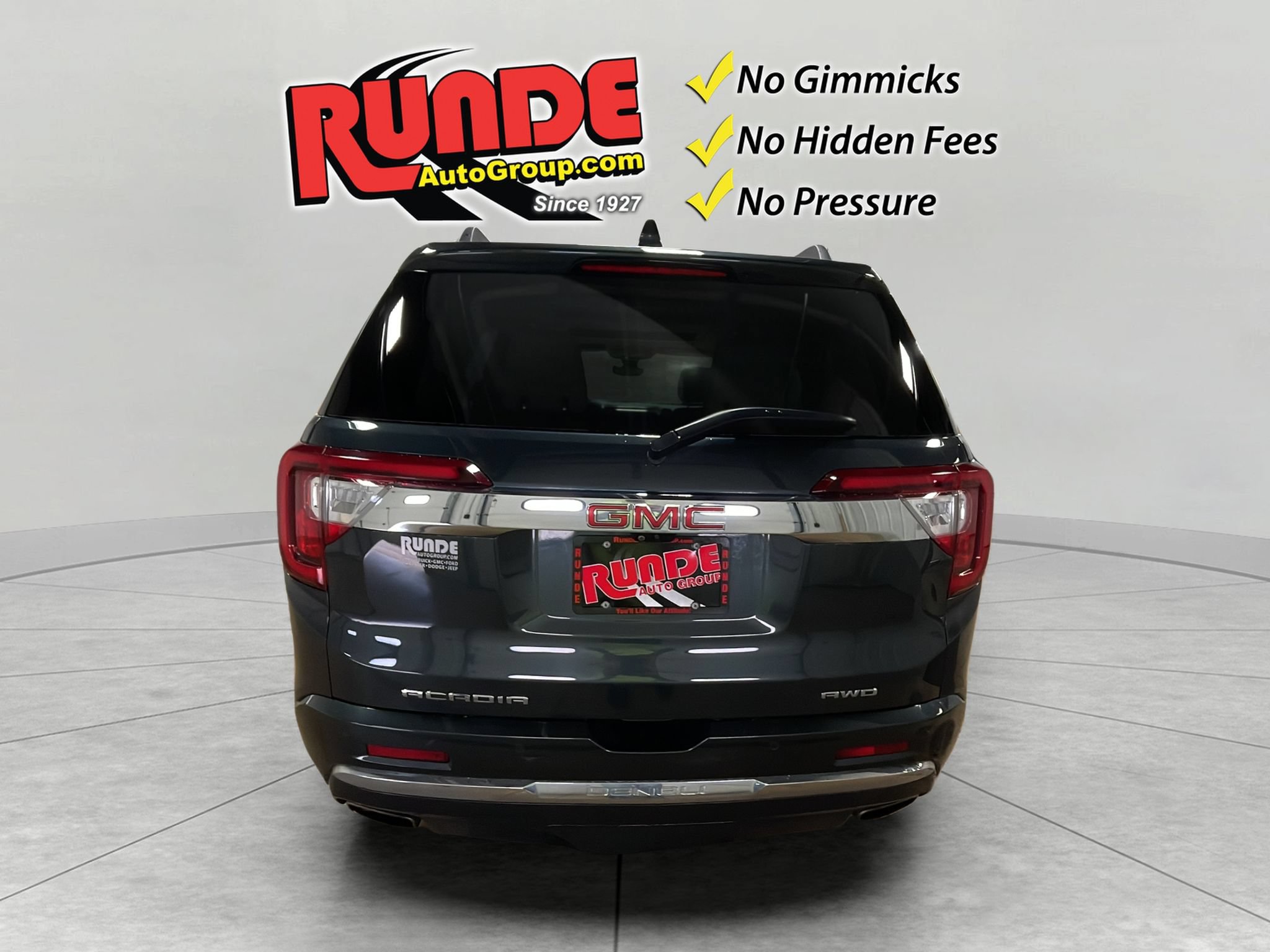 Used 2023 GMC Acadia Denali AWD/4WD image 7
