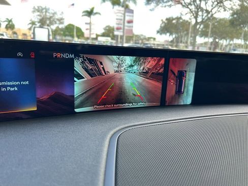 Used 2025 Lincoln Navigator Reserve w/ Jet Appearance Package image 12