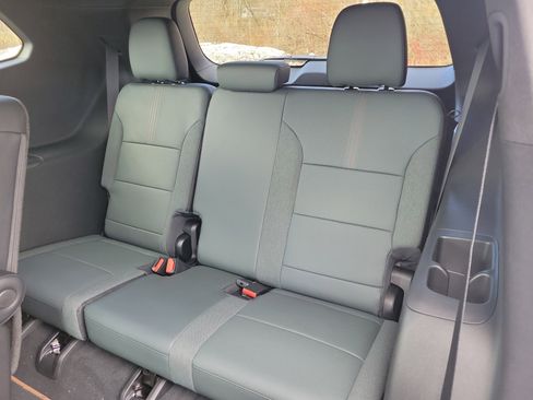 New 2026 GMC Acadia AT4 image 28