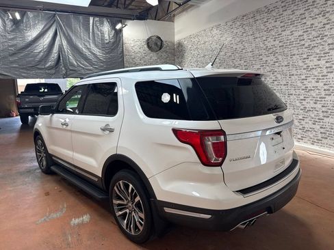 Used 2018 Ford Explorer Platinum AWD/4WD image 5