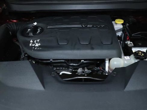 Certified 2020 Jeep Cherokee Latitude Lux w/ Quick Order Package 26H Lux image 35