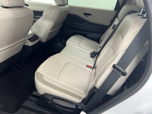 Used 2026 Nissan Pathfinder SL AWD/4WD image 11