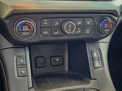 Used 2019 GMC Acadia SLT AWD/4WD image 25