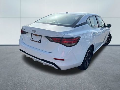 Used 2024 Nissan Sentra SV FWD image 4