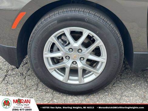 Certified 2024 Chevrolet Equinox LT FWD image 9