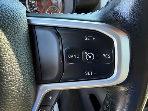 Used 2021 RAM 1500 Big Horn AWD/4WD image 19