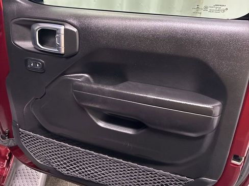 Used 2021 Jeep Wrangler Unlimited Sport AWD/4WD image 29
