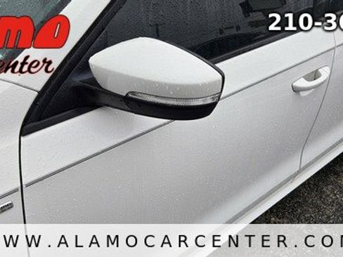 Used 2014 Volkswagen Passat 1.8T Wolfsburg Edition FWD image 9