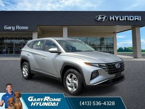 Used 2024 Hyundai Tucson SE AWD/4WD image 2