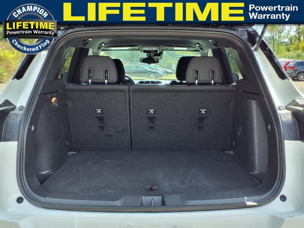 Used 2023 Chevrolet TrailBlazer RS AWD/4WD image 11