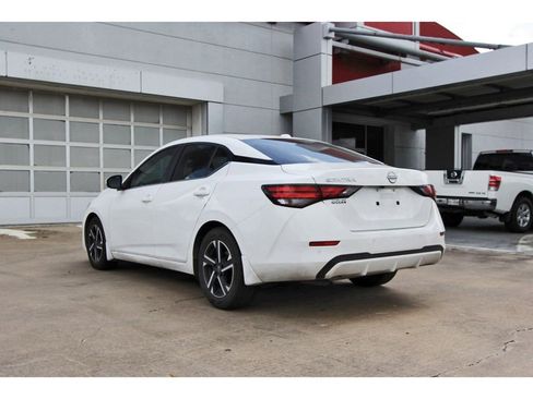 Used 2025 Nissan Sentra SV w/ All-Weather Package image 3