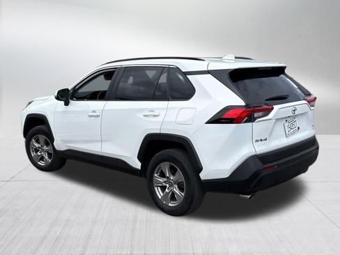 Used 2022 Toyota RAV4 XLE w/ Convenience Package AWD/4WD image 9