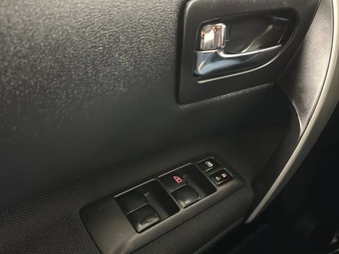 Used 2013 Nissan Rogue S AWD/4WD image 16