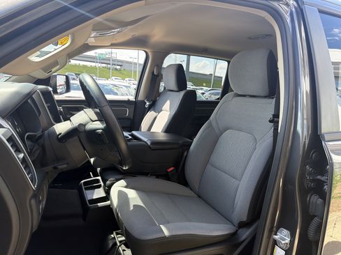 Used 2019 RAM 1500 Big Horn AWD/4WD image 31