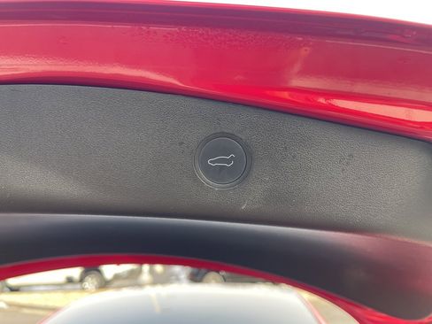 Used 2022 Tesla Model 3 Performance image 10