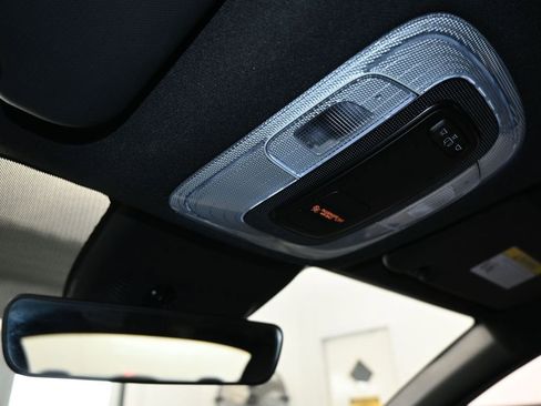 Used 2025 Hyundai Elantra Sport image 20