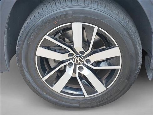 Used 2022 Volkswagen Atlas SE FWD image 28